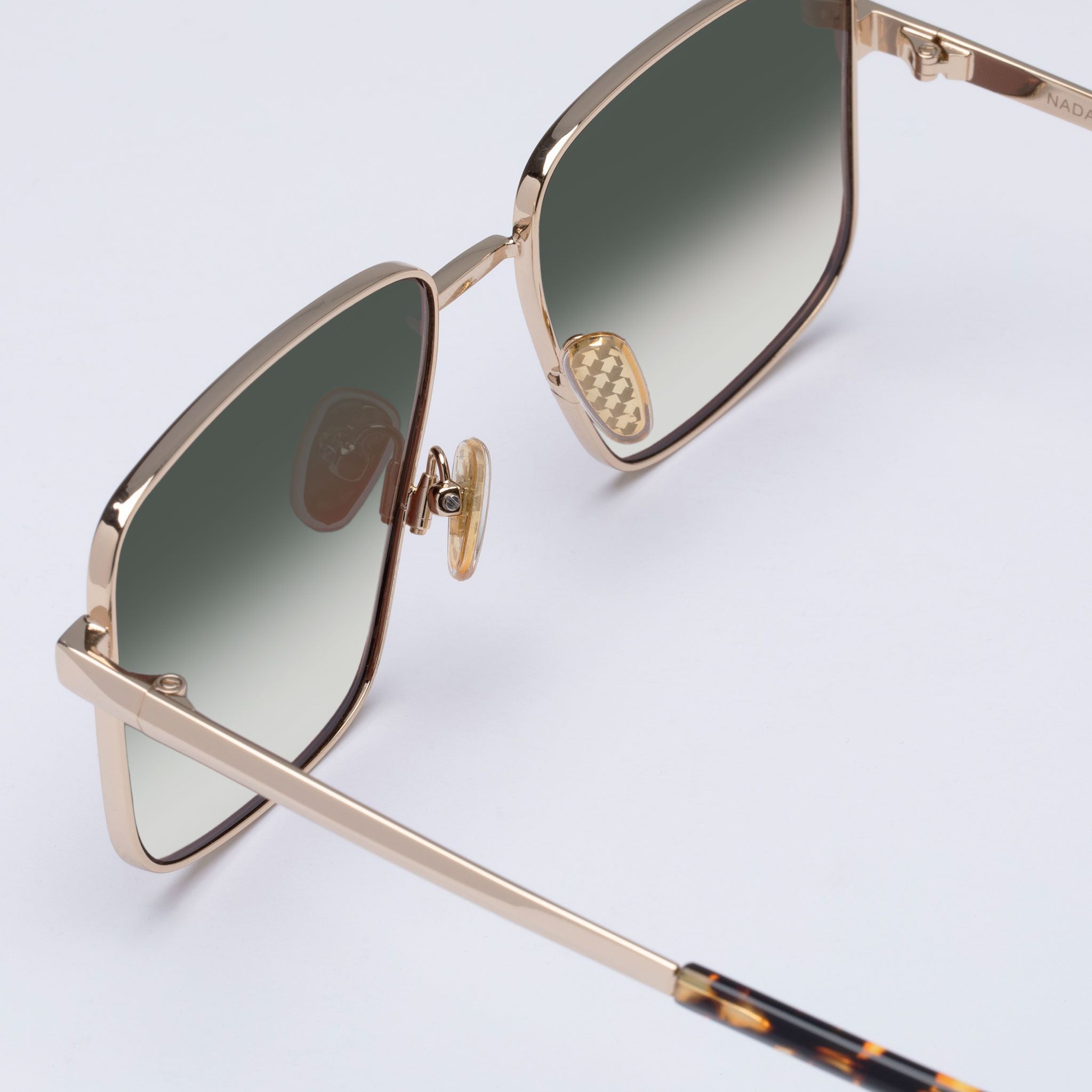 Louis Vuitton Attitude Sunglasses Unisex Gold Rimmed Adjustable Handles